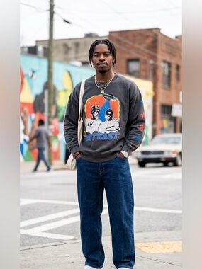 OutKast Graphic Sweatshirt Men’s Large